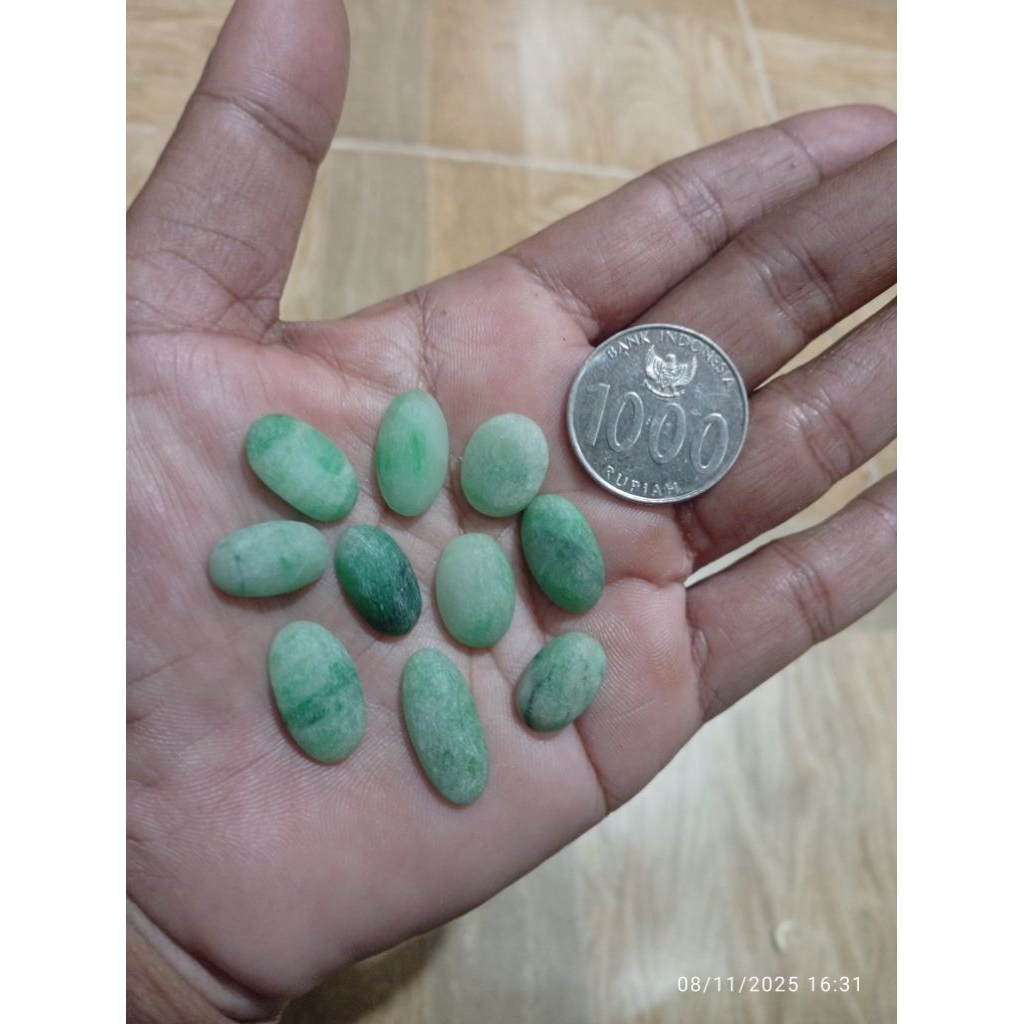 Giok Burma/Myanmar (Natural Jadeite Jade) Type A Polkas