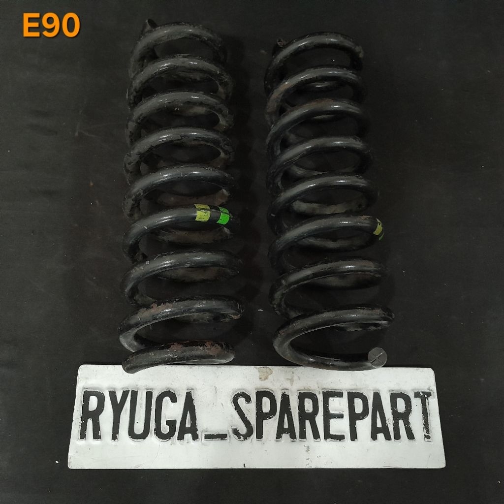 Coil Spring Per Belakang Standar Original BMW E90 Seri 3