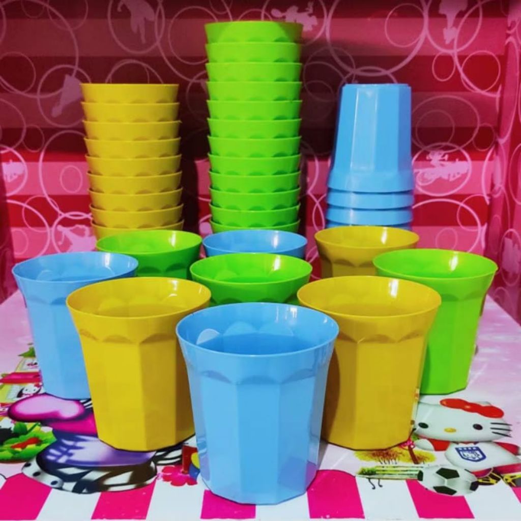 Gelas Plastik Dora tahan panas 3 warna