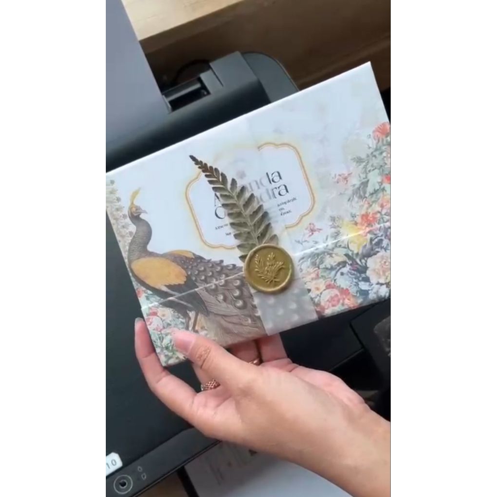 Undangan hardcover trifold