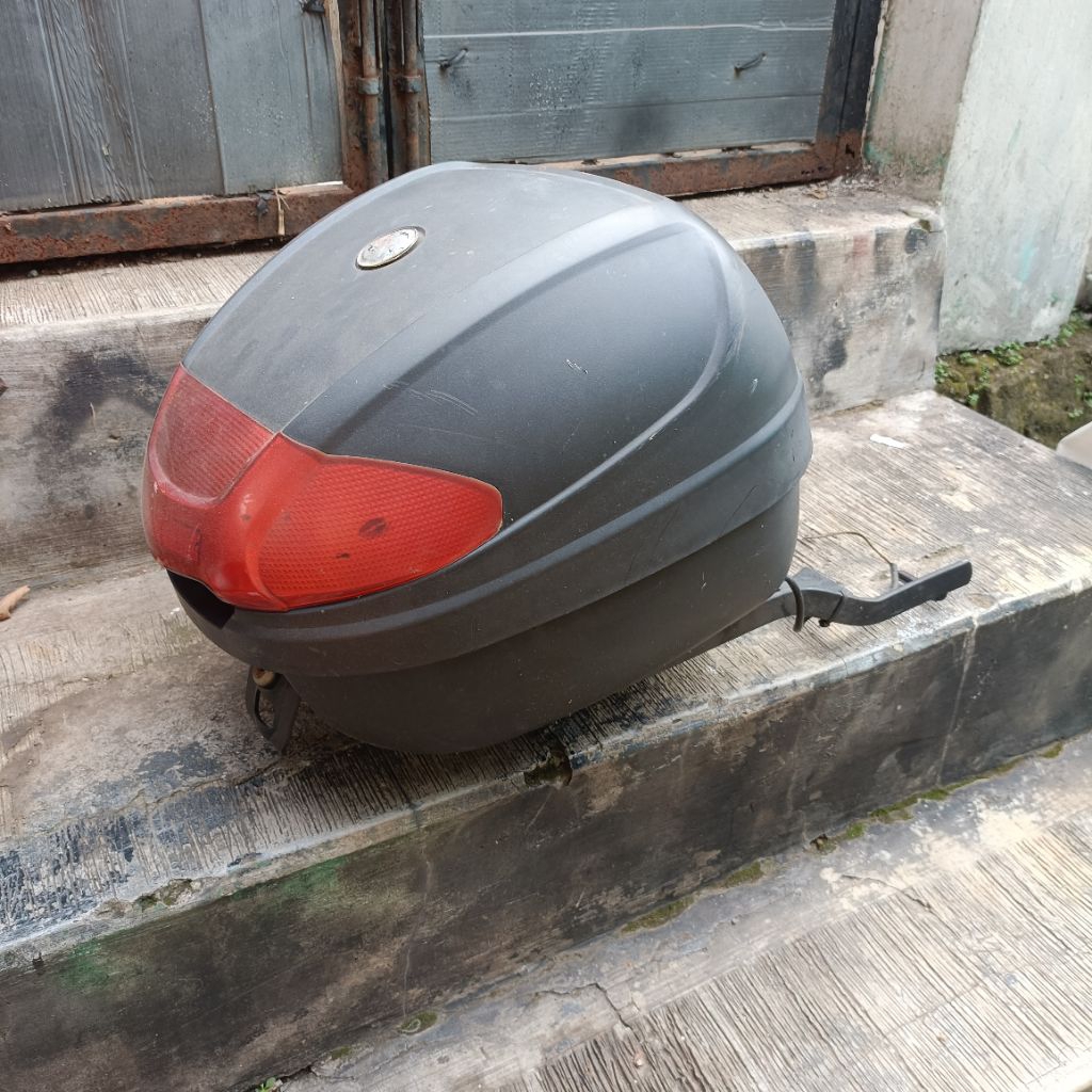 paket Box motor set breket scorpio(kunci tidak ada)