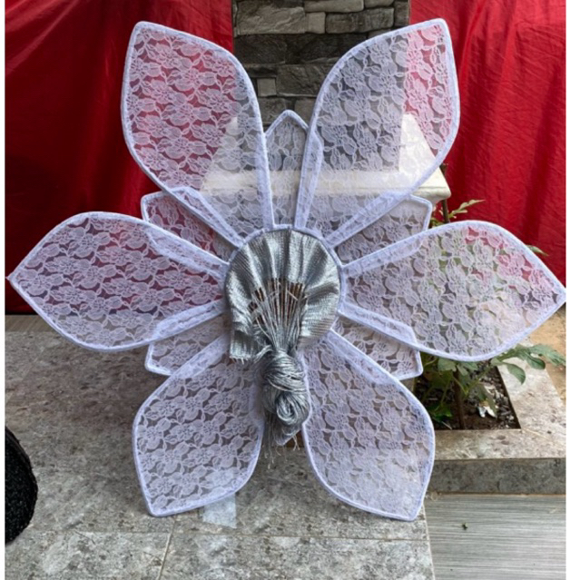 lampu kelopak bunga dekorasi tenda pernikahan