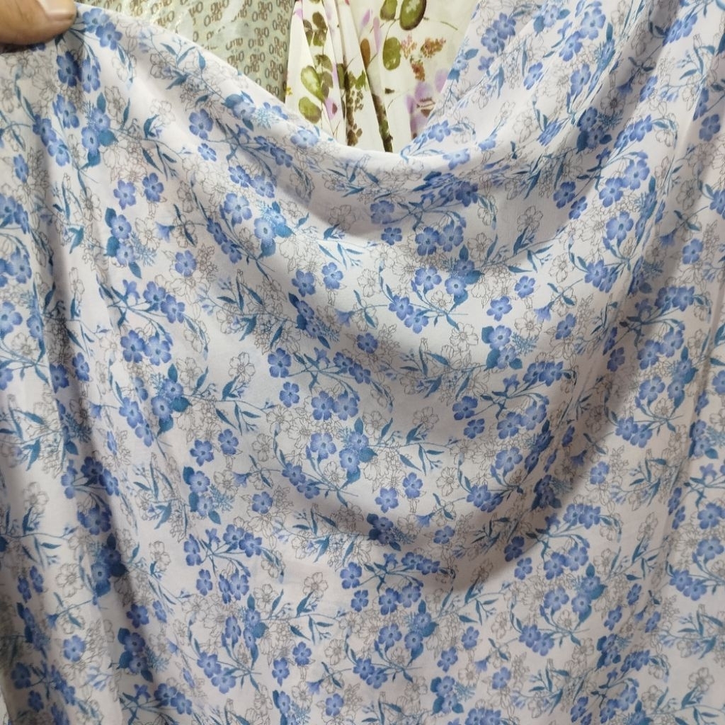 Kain Sifon Ceruty Motif Bunga Kecil Premium – Adem, Halus, Jatuh, Terawang,Elegan – Cocok Untuk Gami