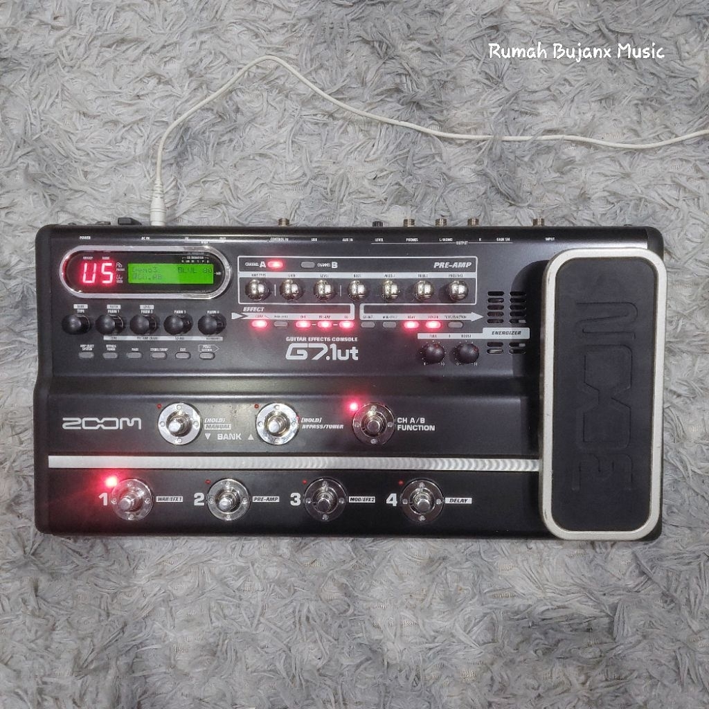 EFEK GITAR Zoom G7.1ut SECOND MULUS NORMAL
