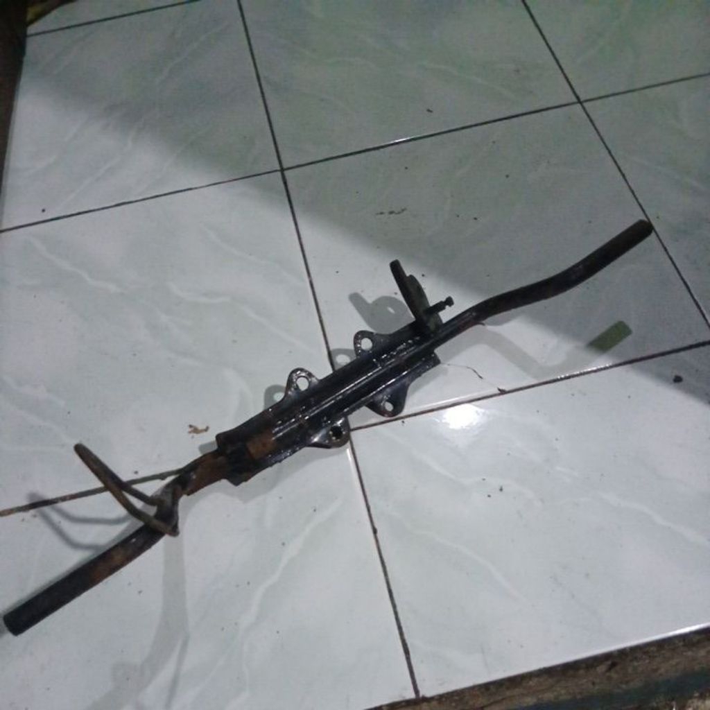 Besi Bar Step Barstep Depan Vega R Lama Crypton Original copotan