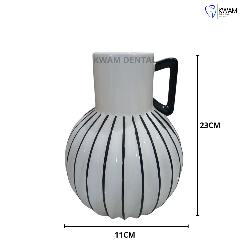Vas Bunga Keramik Strip Hitam Putih Besar/ Vas Bunga Aesthetic Ukuran 23x11Cm