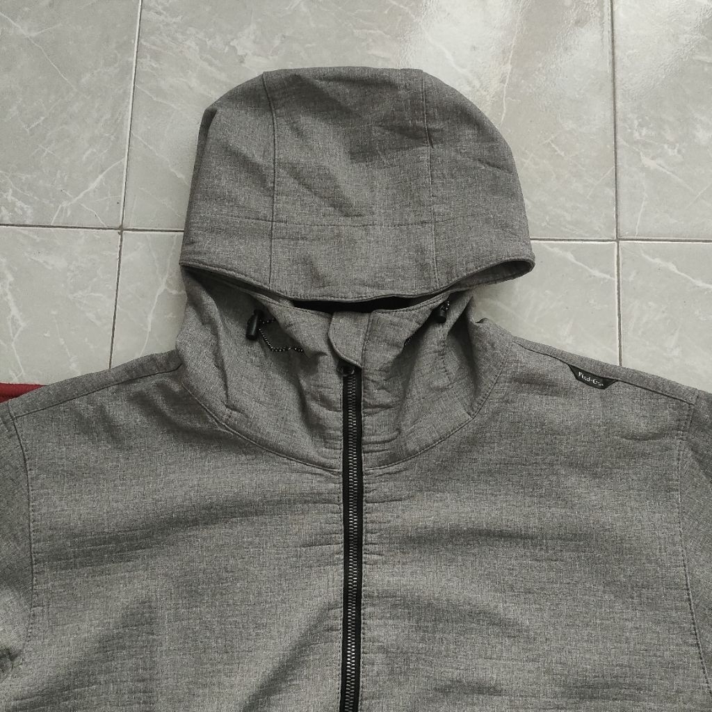 Jaket Softshell Find Out