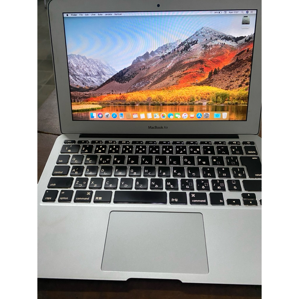 Macbook Air 11inch 2011 second