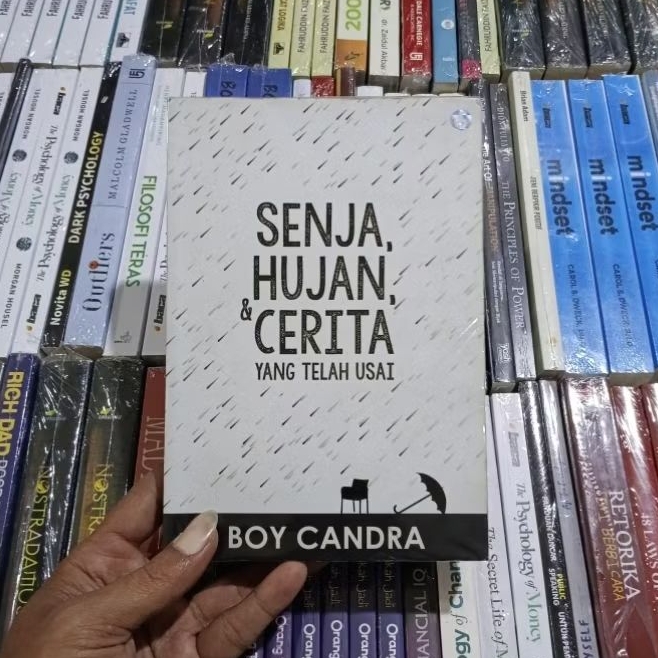 Senja Hujan & Cerita Yang Telah Usai By Boy Candra ORIGINAL