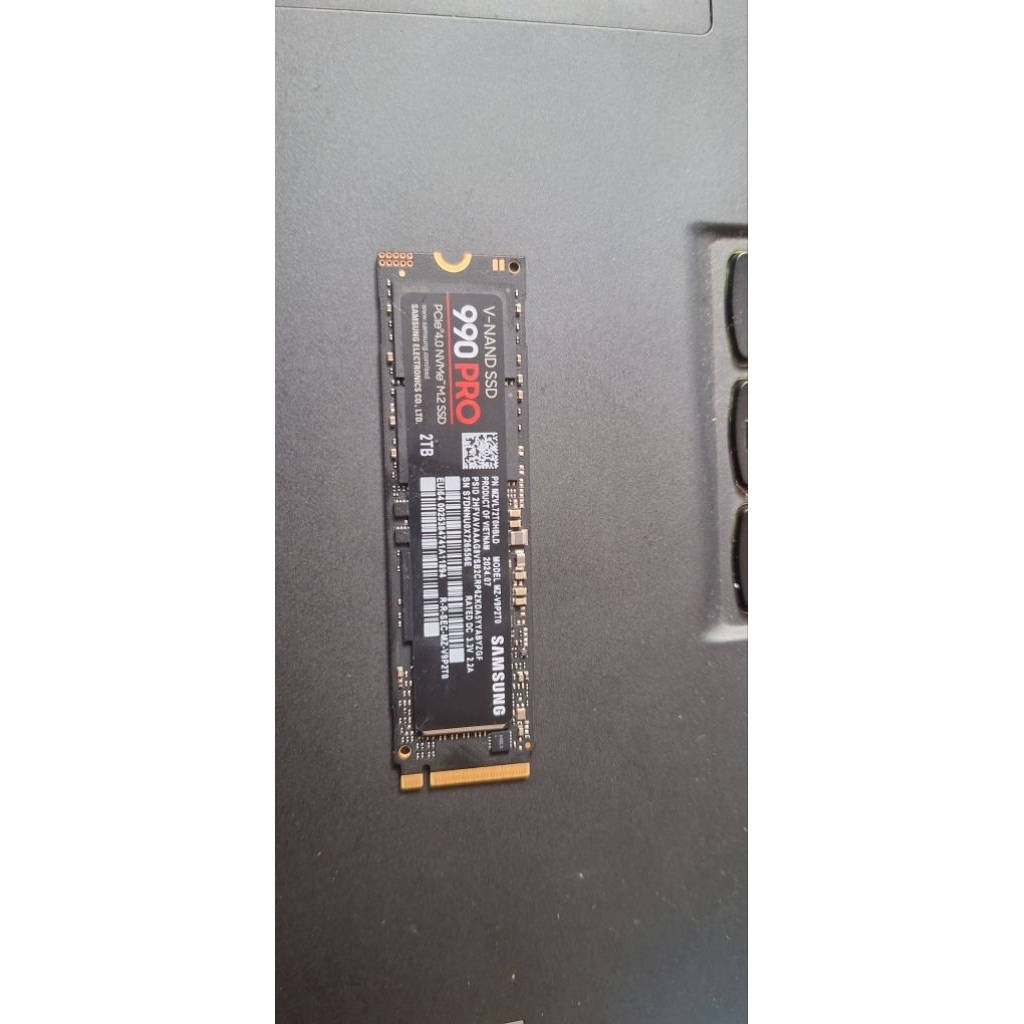 SSD SAMSUNG 990 PRO 2TB BEKAS