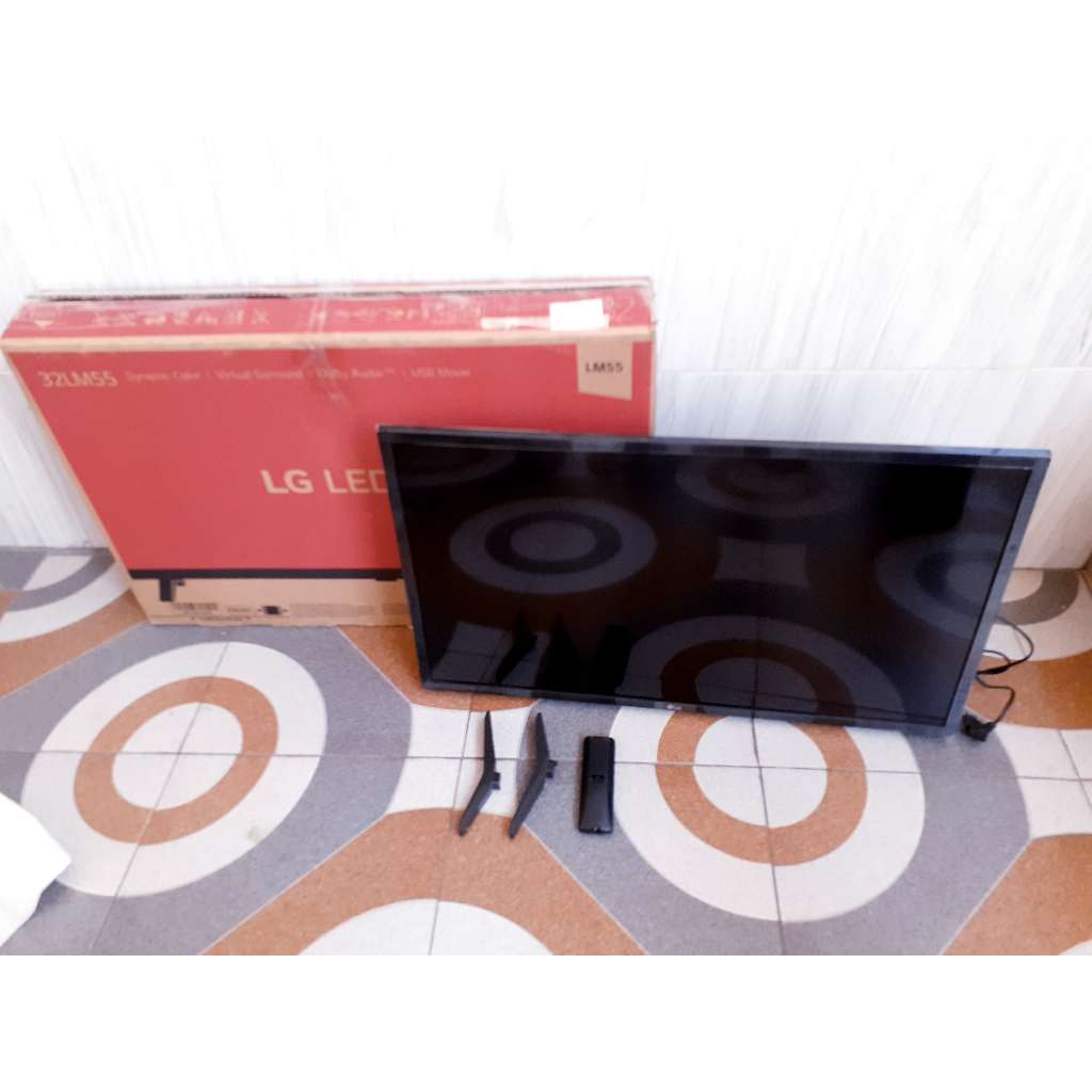 TV LG 32IN DIGITAL HD TV KONDISI NORMAL NORMAL SIAP PAKAI