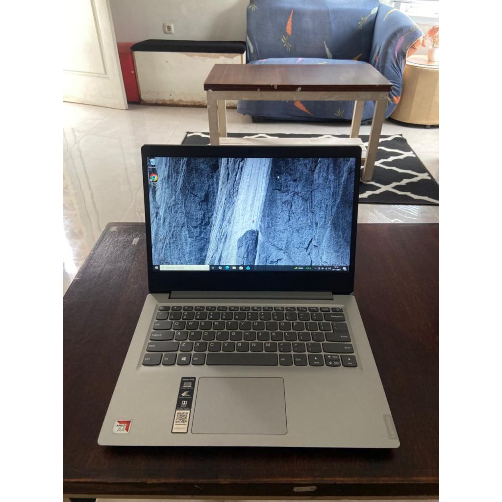 Laptop Lenovo S145 amd A4ram 8 ssd 256