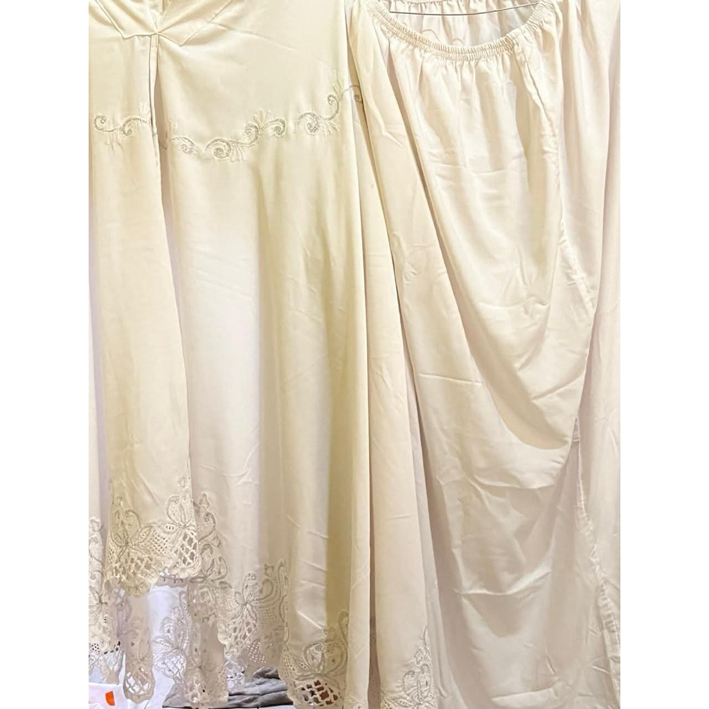 jual berbagai macam mukena (putih tulang)