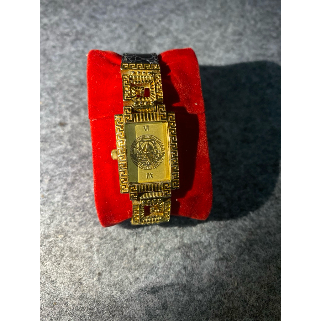 Jam tangan wanita Versace Medusa