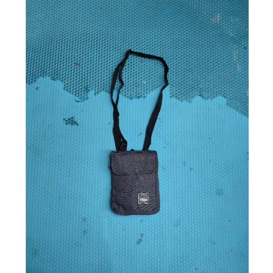 Slingbag/Tas Harian Daily/Tas Hape HP/Tas Pria Cowok SECOND ORI BRAND DAIZ