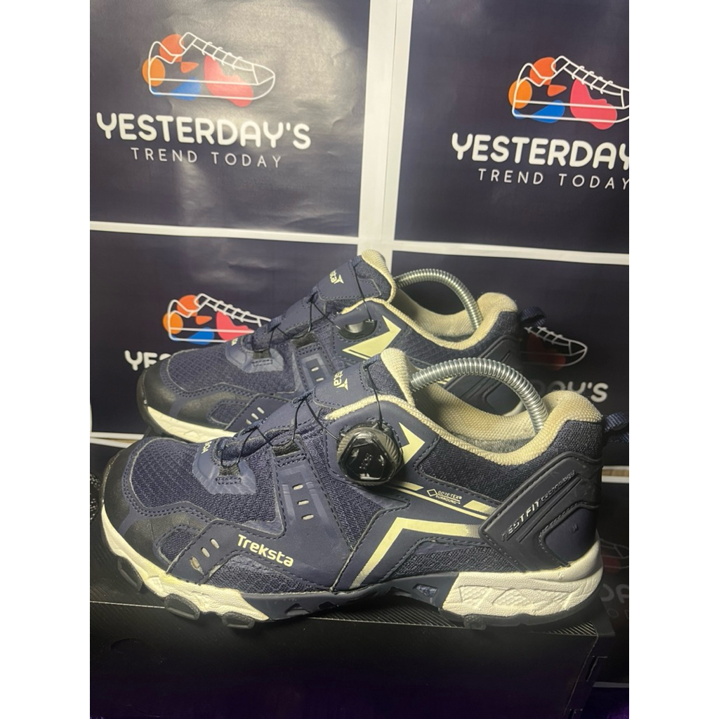 Sepatu Outdoor Treksta