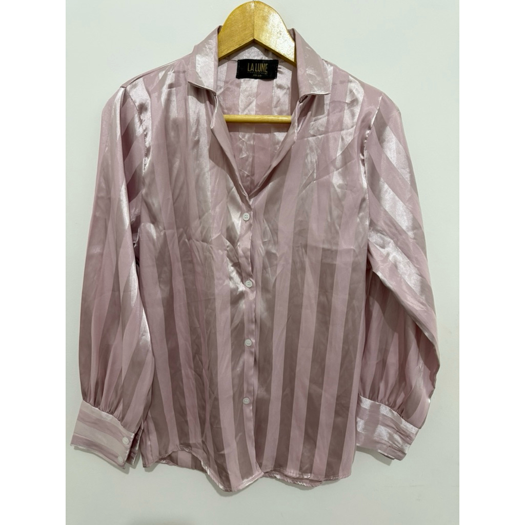 kemeja satin sheer LA LUNE