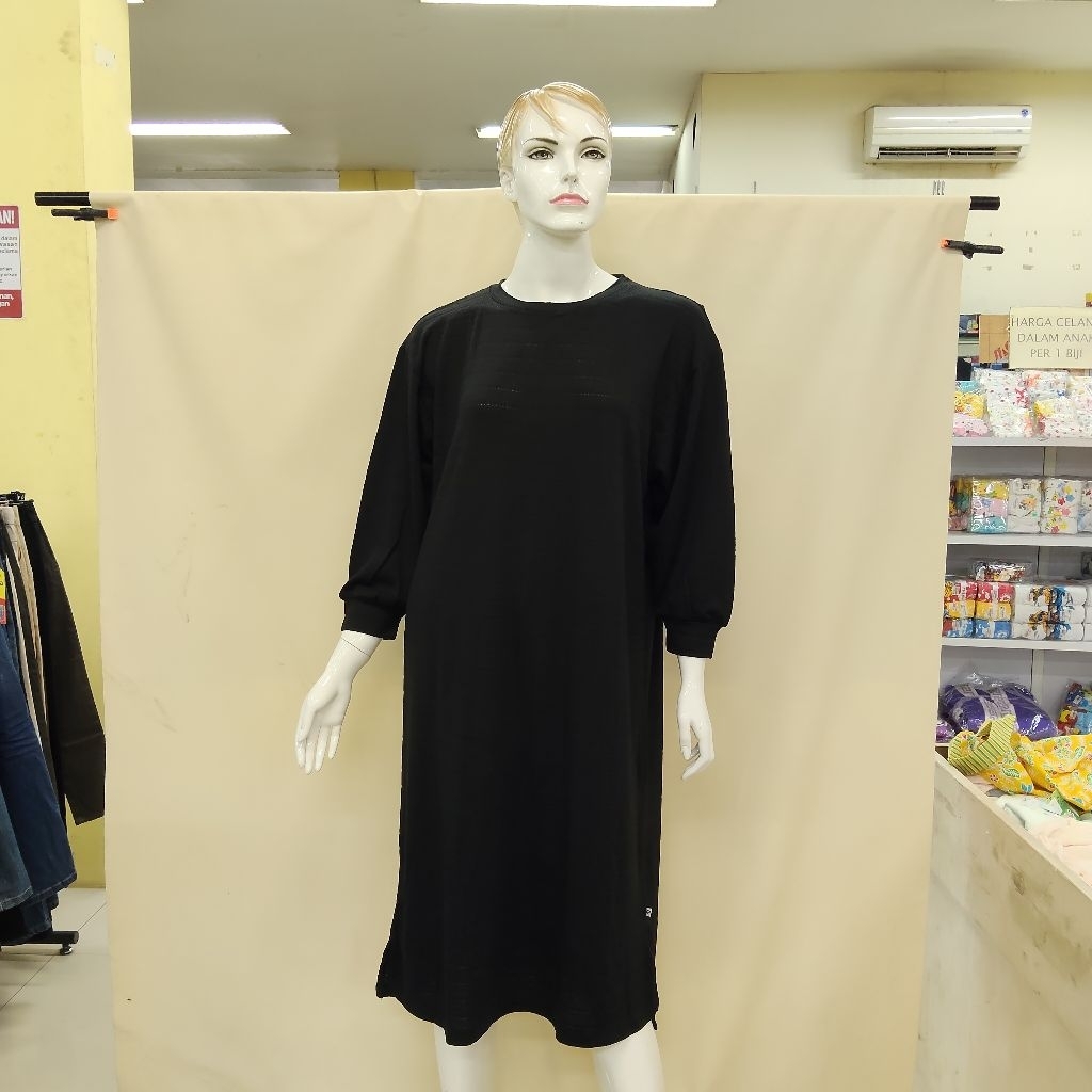 REMIX LADIES Dress Midi Rajut Kasual Lengan Panjang Warna Hitam