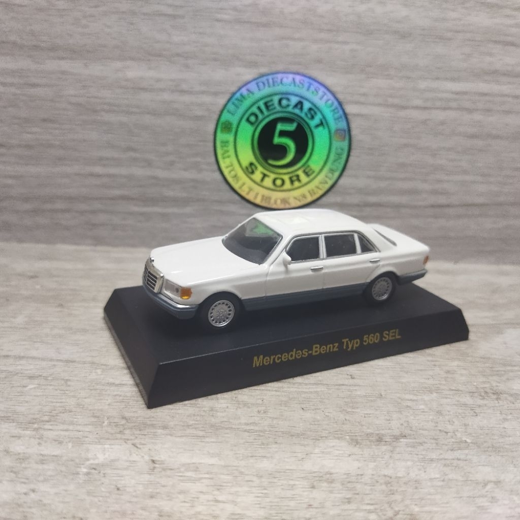 Kyosho skala 1/64 mercedes benz 560 SEL putih