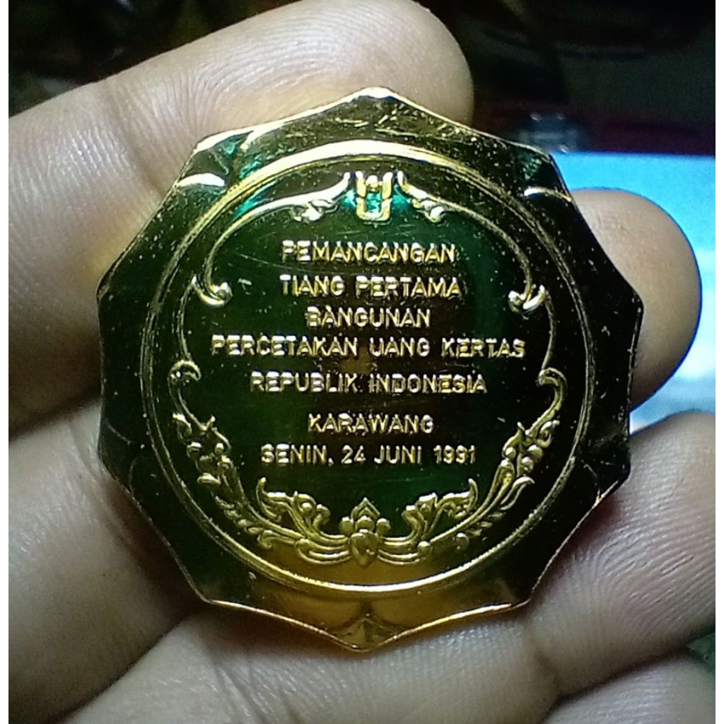 Medali Peruri Pancangan Tiang Pertama Bangunan Percetakan Uang Kertas Republik Indonesia