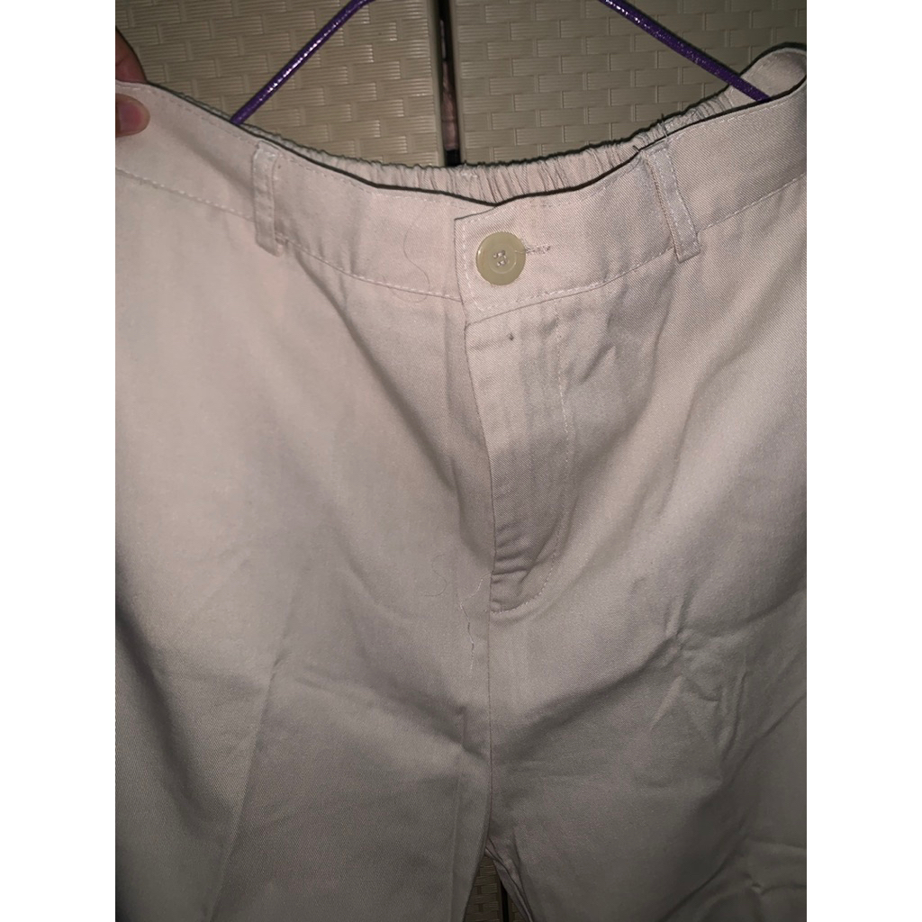 CELANA KULOT JOGGER/CARGO WARNA IVORY SIZE L PEELOVED