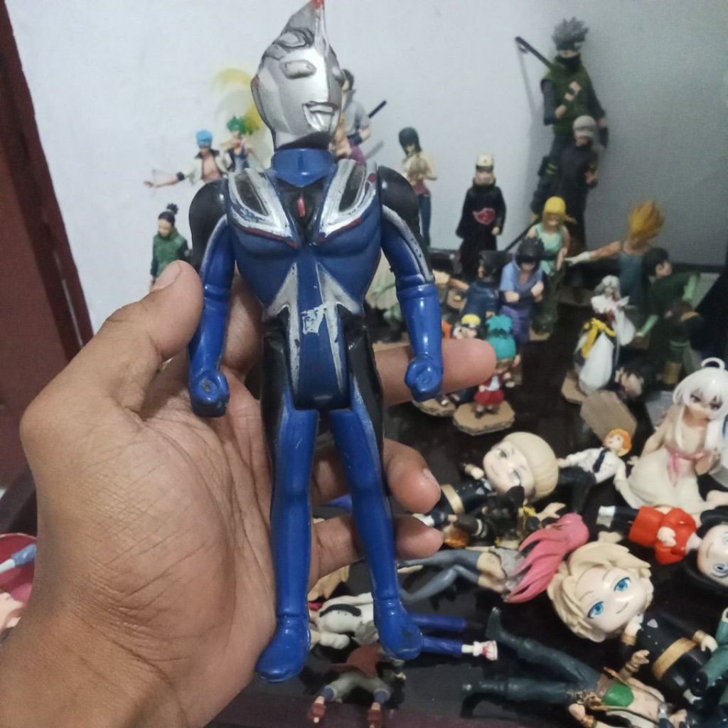 ACTION FIGUR ULTRAMAN AGUL JADUL (PRELOVE/BEKAS)