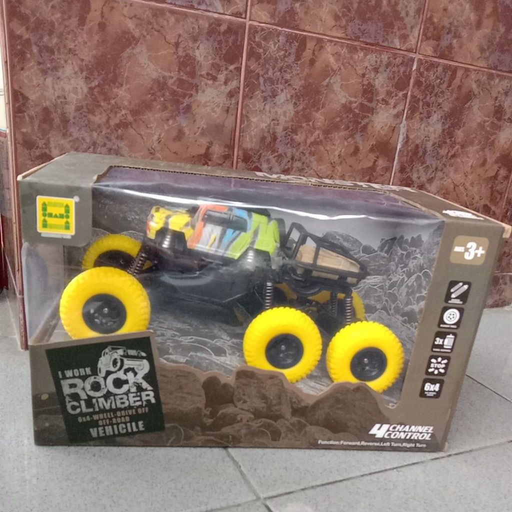RC TRUCK MONSTER Mainan