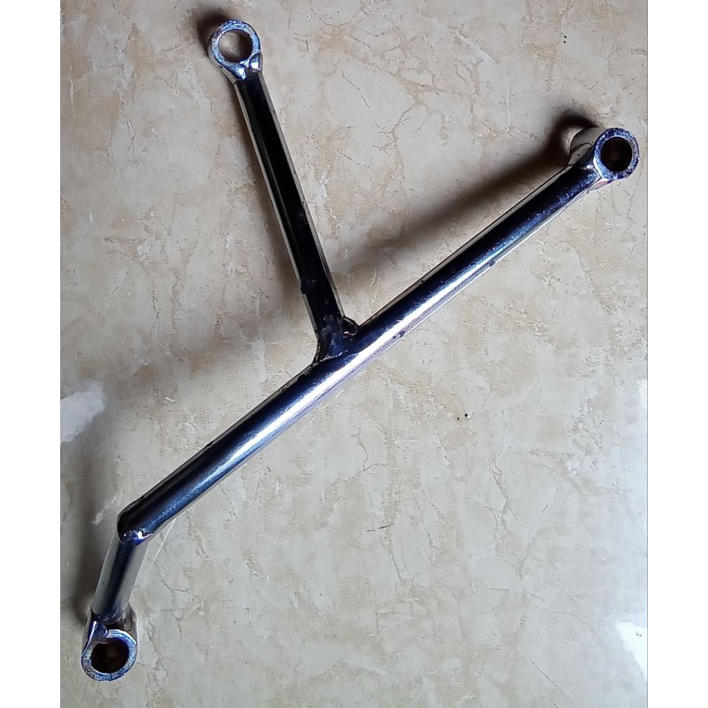 Braket dudukan knalpot AHRS F4 honda vario 110 karbu