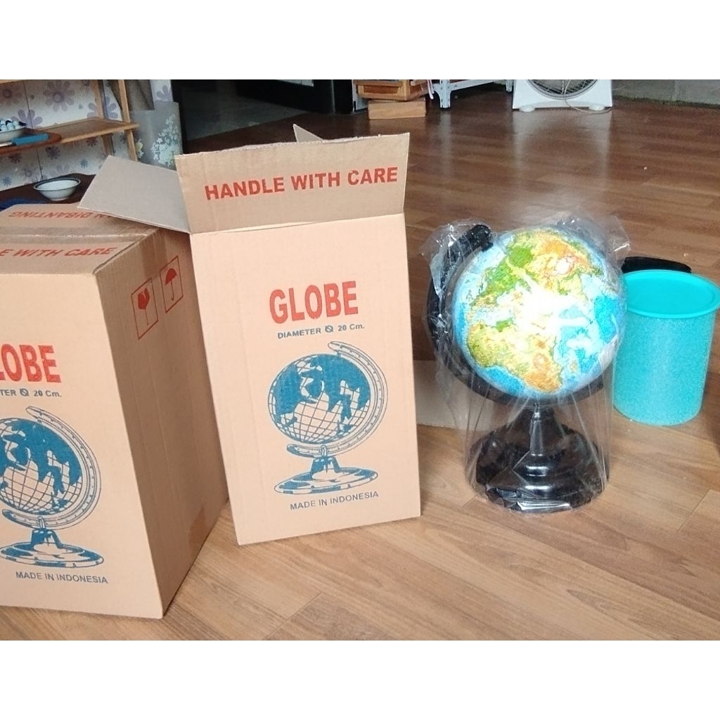 Globe (Bola Dunia)