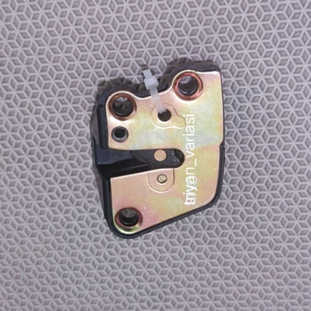 Door Lock Pintu Mobil Daihatsu Taruna Karbu Efi Kiri