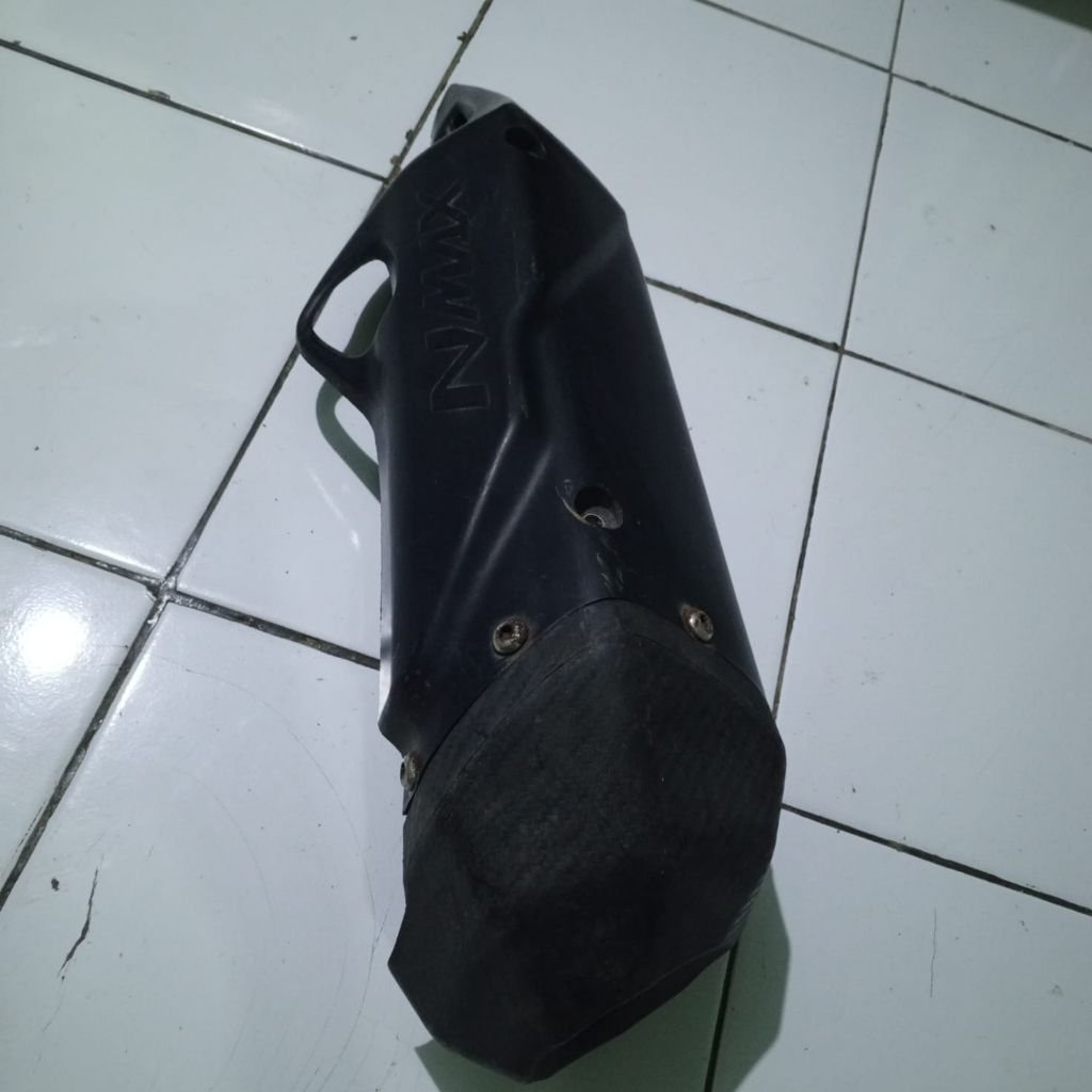 TUTUP KENALPOT COVER KENALPOT NMAX OLD