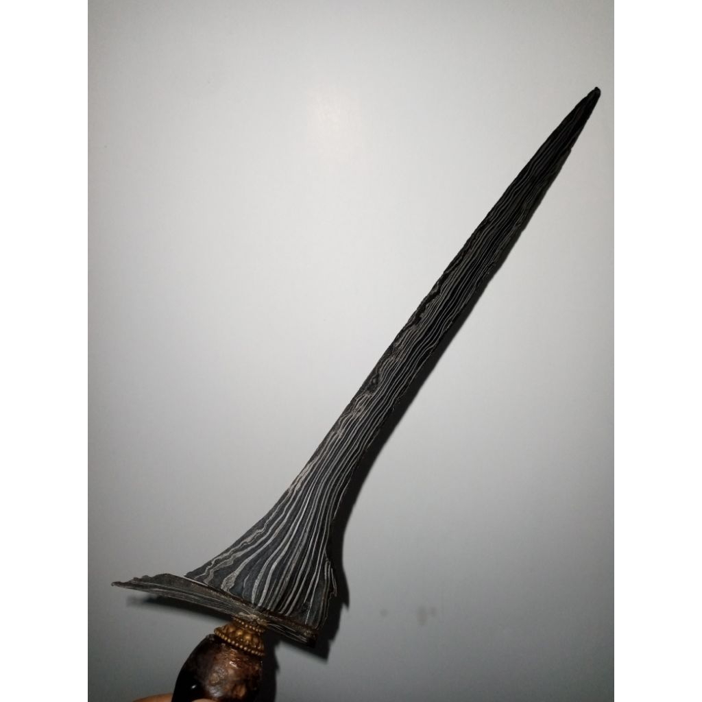 Keris Tumenggung Pamor Miring (sepuh)