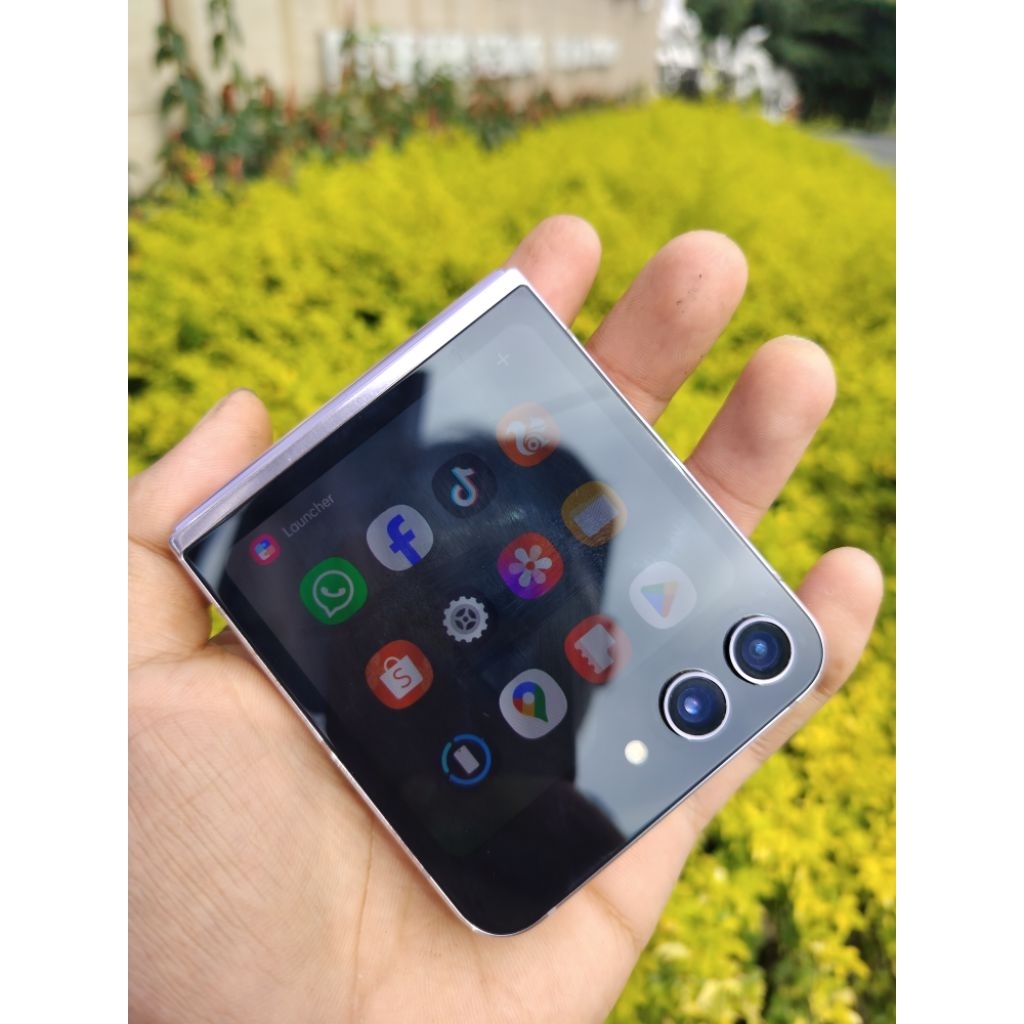 samsung z flip 5 resmi sein minus lcd dalem