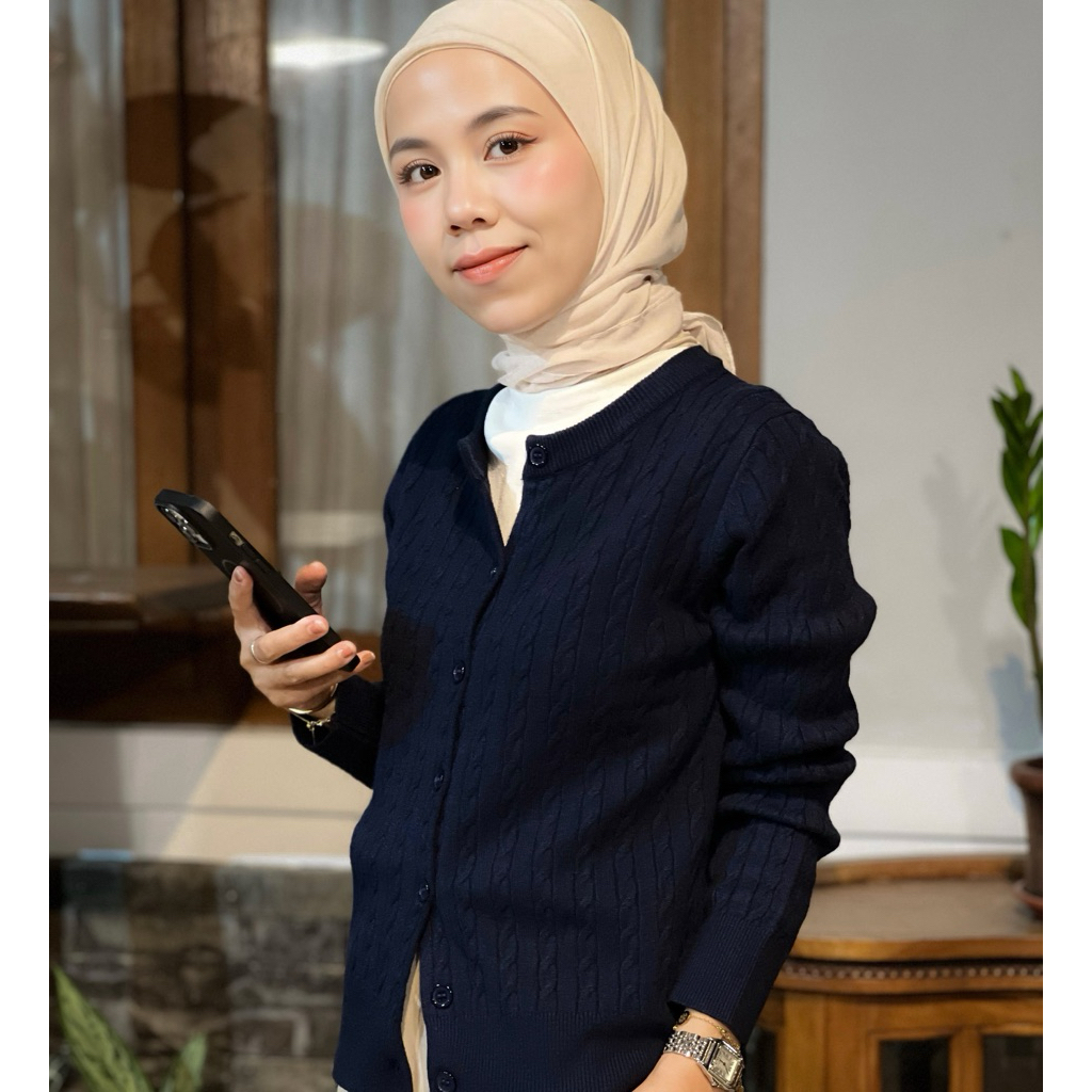 VANNA SQUARE HIJAB DOUBLE CHIFFON IVORY | HIJAB SEGI EMPAT | PLAIN HIJAB | HIJAB POLOS IVORY