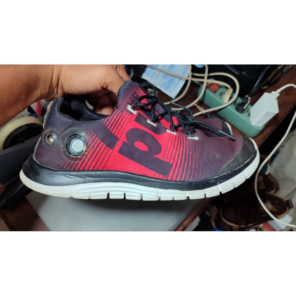 Reebok pump size 42 (27cm)