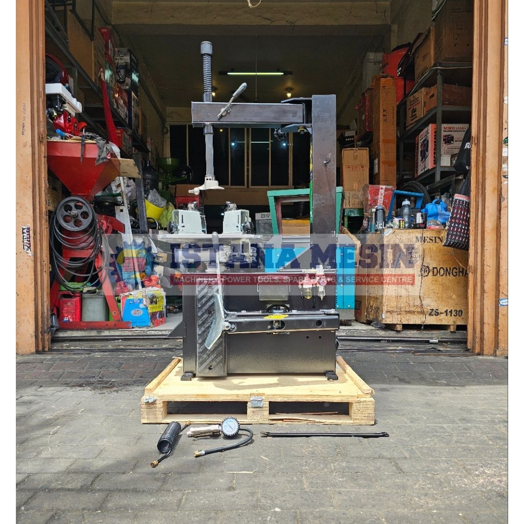 MESIN PEMBUKA BAN MOBIL SEMI OTOMATIS TEKIRO TIRE CHANGER 24" TC - 1