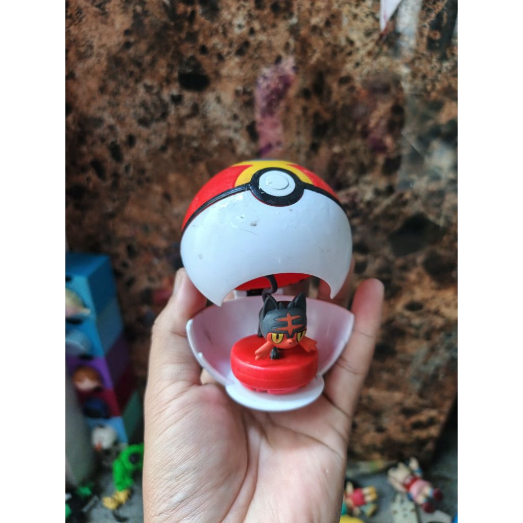 figure pokemon eevee set pokeball