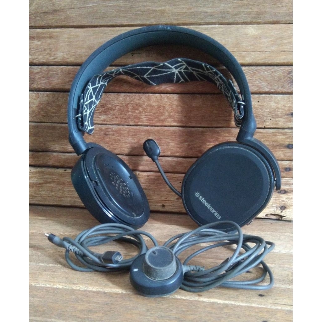 Steelseries Arctis 5 Black Original Bekas Ada Minus Baca Deskripsi