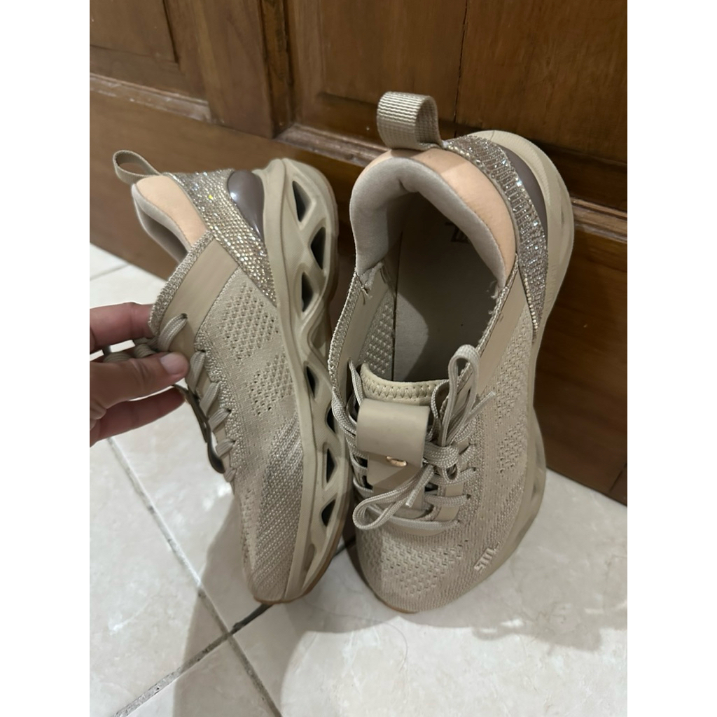 preloved sepatu steve madden / sepatu bekas second