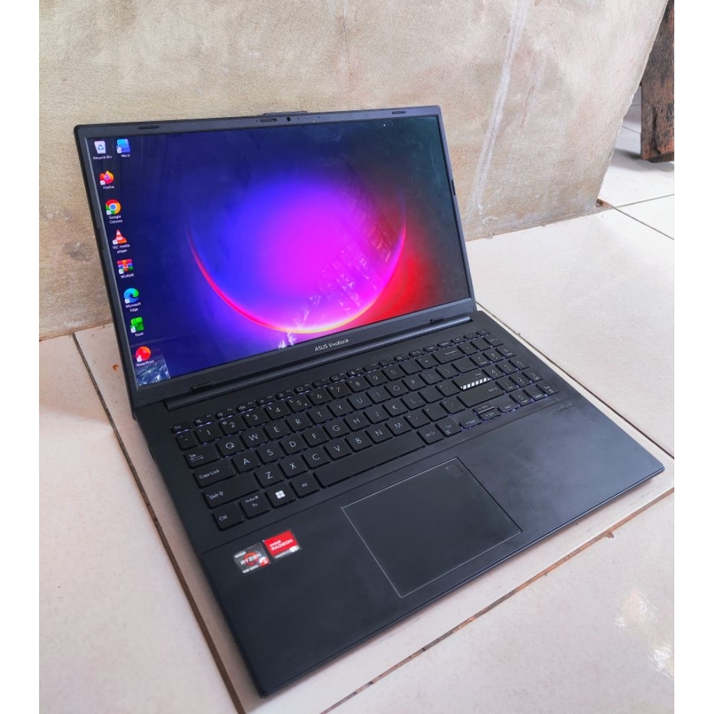 Asus Vivobook OLED E1504F