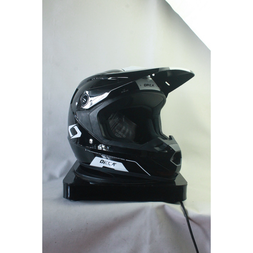HELM ORCA NEW 3.0 HELM ORCA NECTAR BLACK WHITE