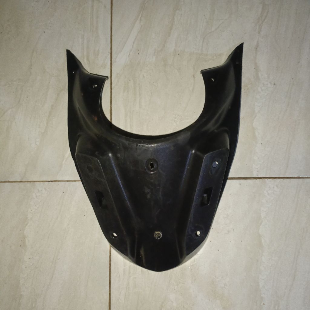 DUDUKAN VISOR PANEL DEPAN NMAX OLD ORIGINAL