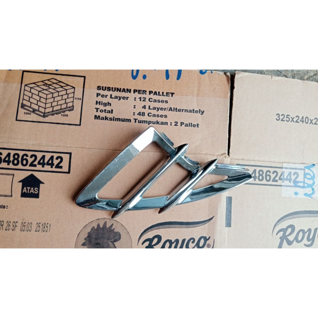 garnis Croom sayap satria Fu facelift sebelah kiri ORI bekas