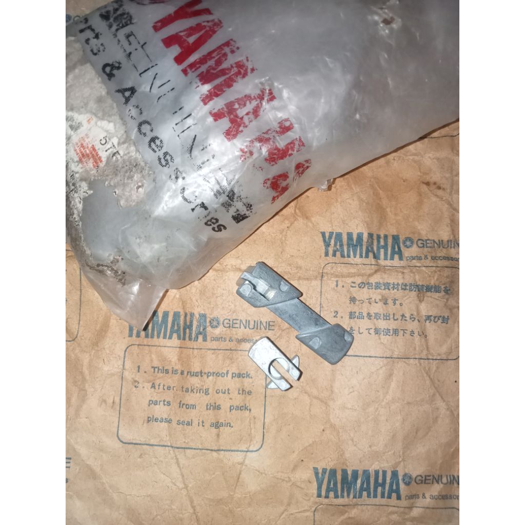 stopper lidah gas yamaha U5 U7 original baru