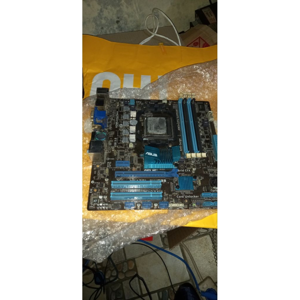 mobo asus am3+ support fx  bisa paket sama prosesor amd phenom2 x6 1050t fx8320
