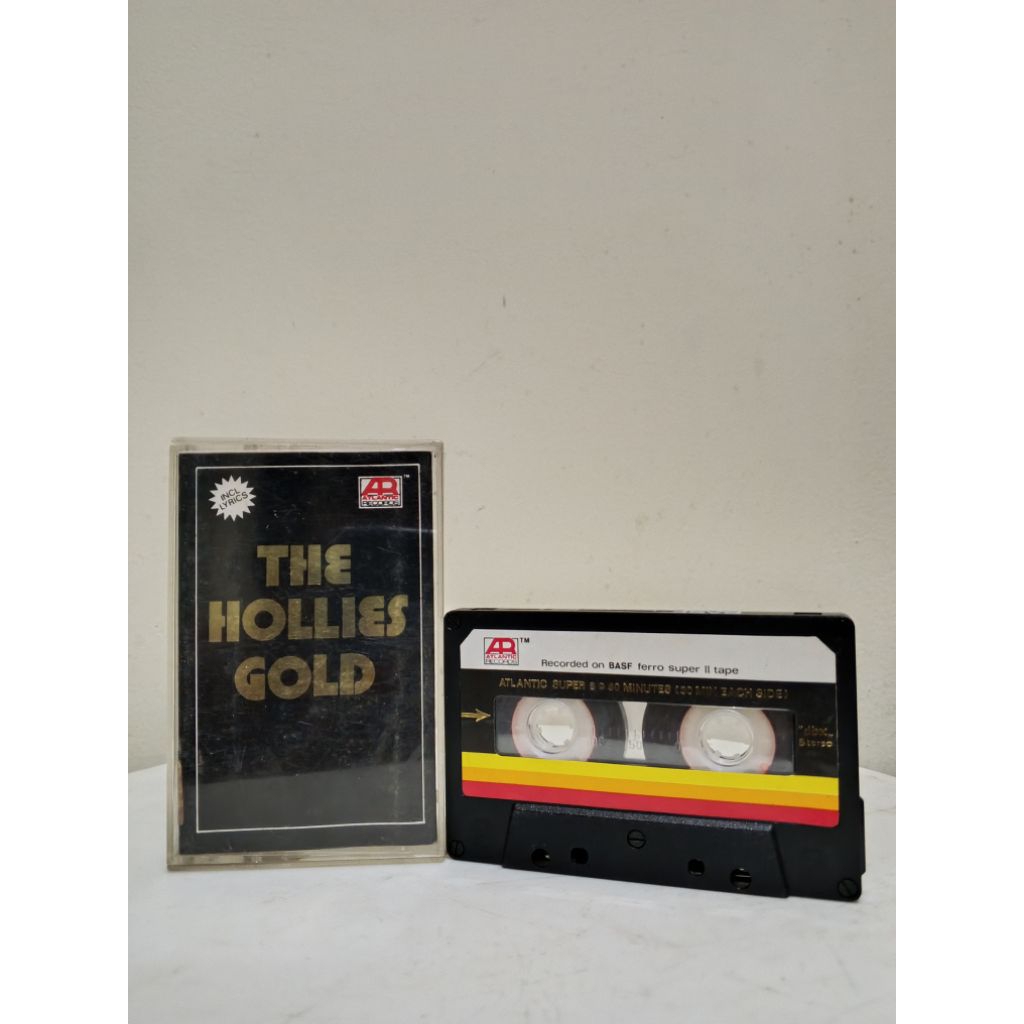 Kaset Pita - THE HOLLIES GOLD