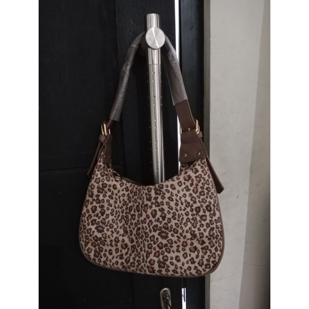 shoulder bag motif leopard/preloved