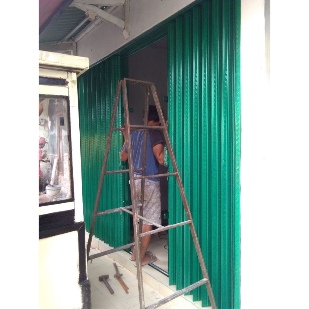Folding Gate Pintu Pengaman Ruko