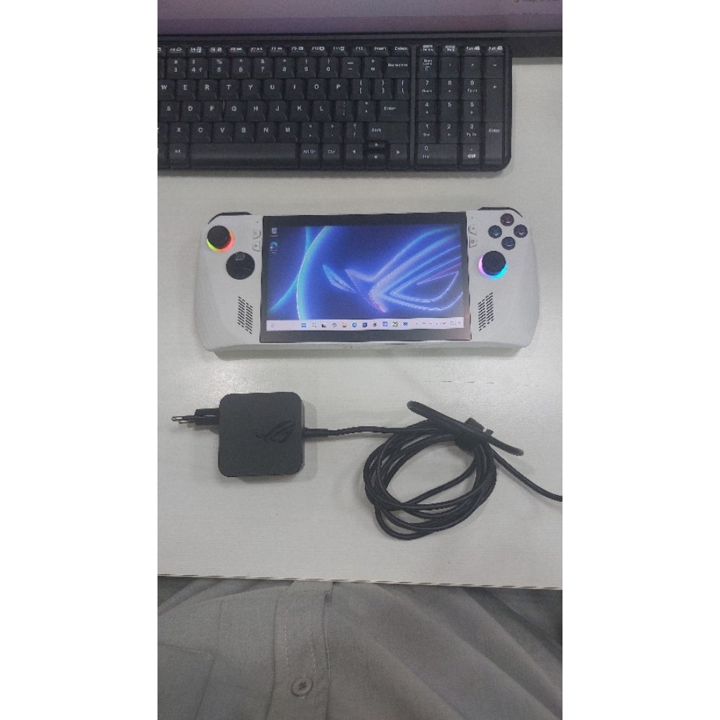 UMPC handheld rog ally Z1 extreme 16/1TB fullset