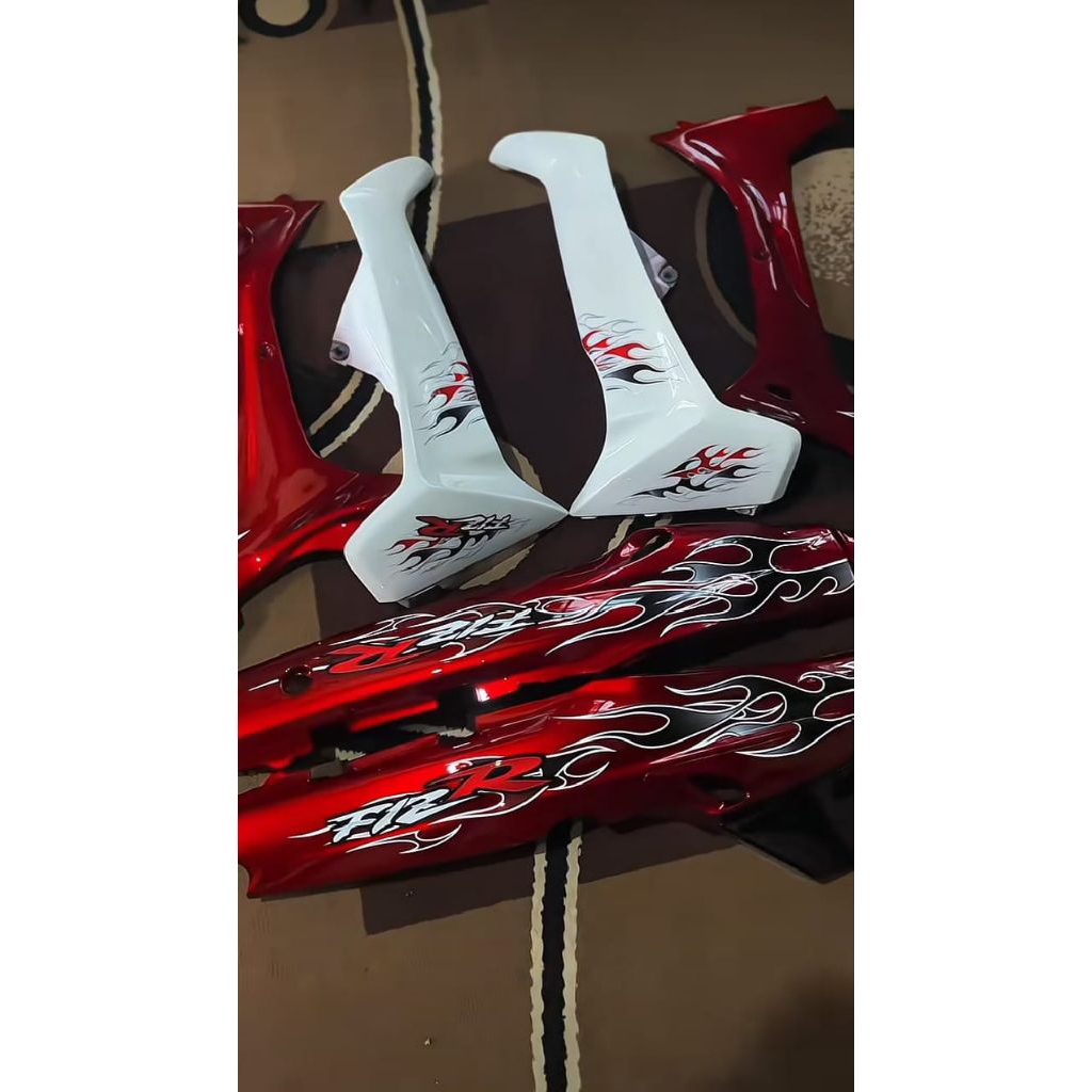 STRIPING FIZR API MERAH PUTIH